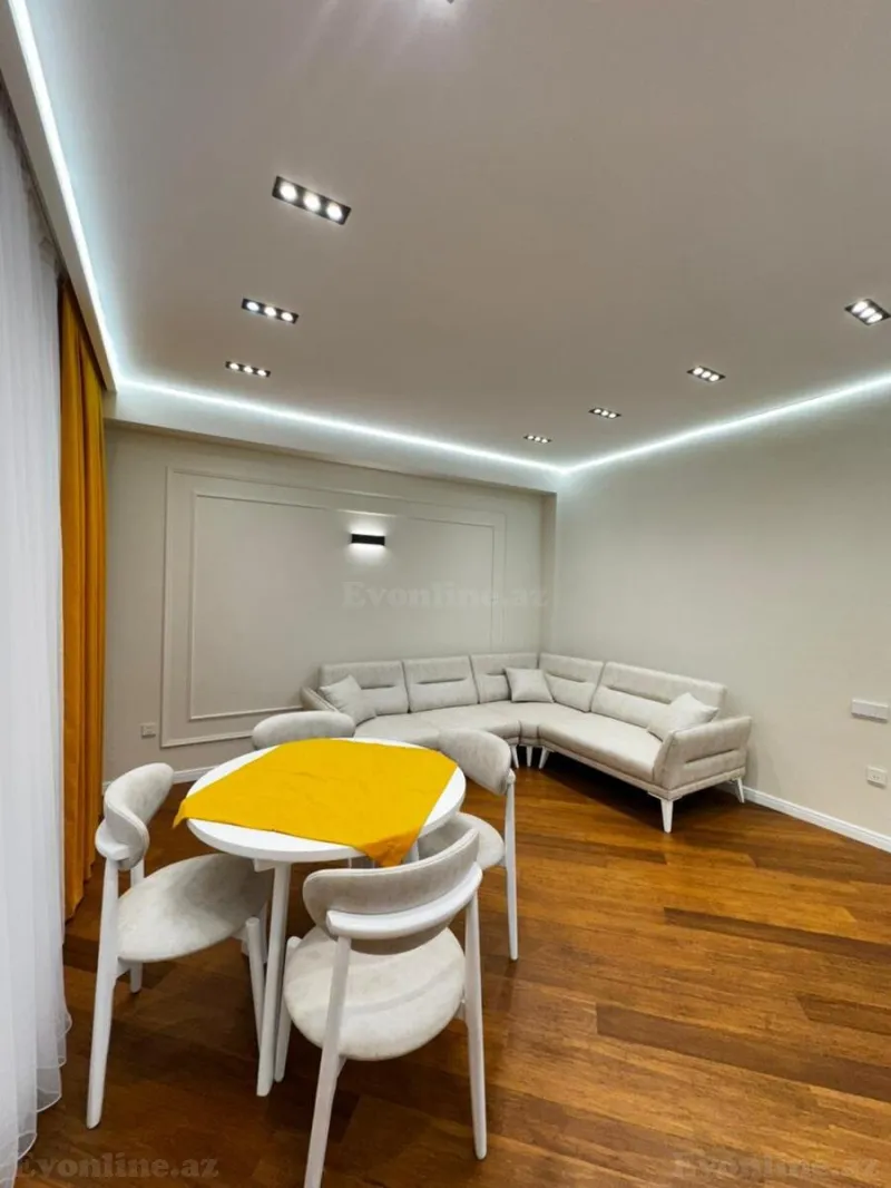 Satılır 2 otaqlı Mənzil Yeni tikili 73 m² 8-ci mikrorayon