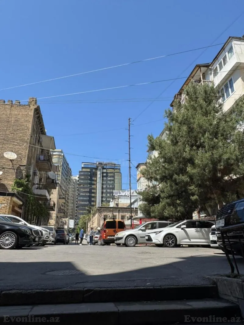 Satılır 3 otaqlı Mənzil Köhnə tikili 80 m² Nizami m. - şəkil 13