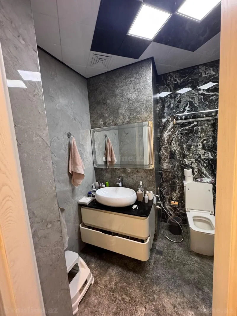 Kirayə verilir 3 otaqlı Mənzil Yeni tikili 135 m² Elmlər Akademiyası m. - şəkil 13