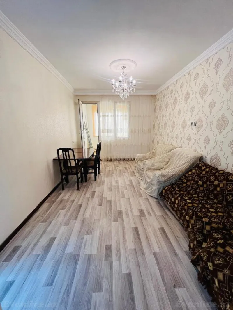 3 otaqlı Mənzil 58 m² 4-cü mikrorayon Satılır