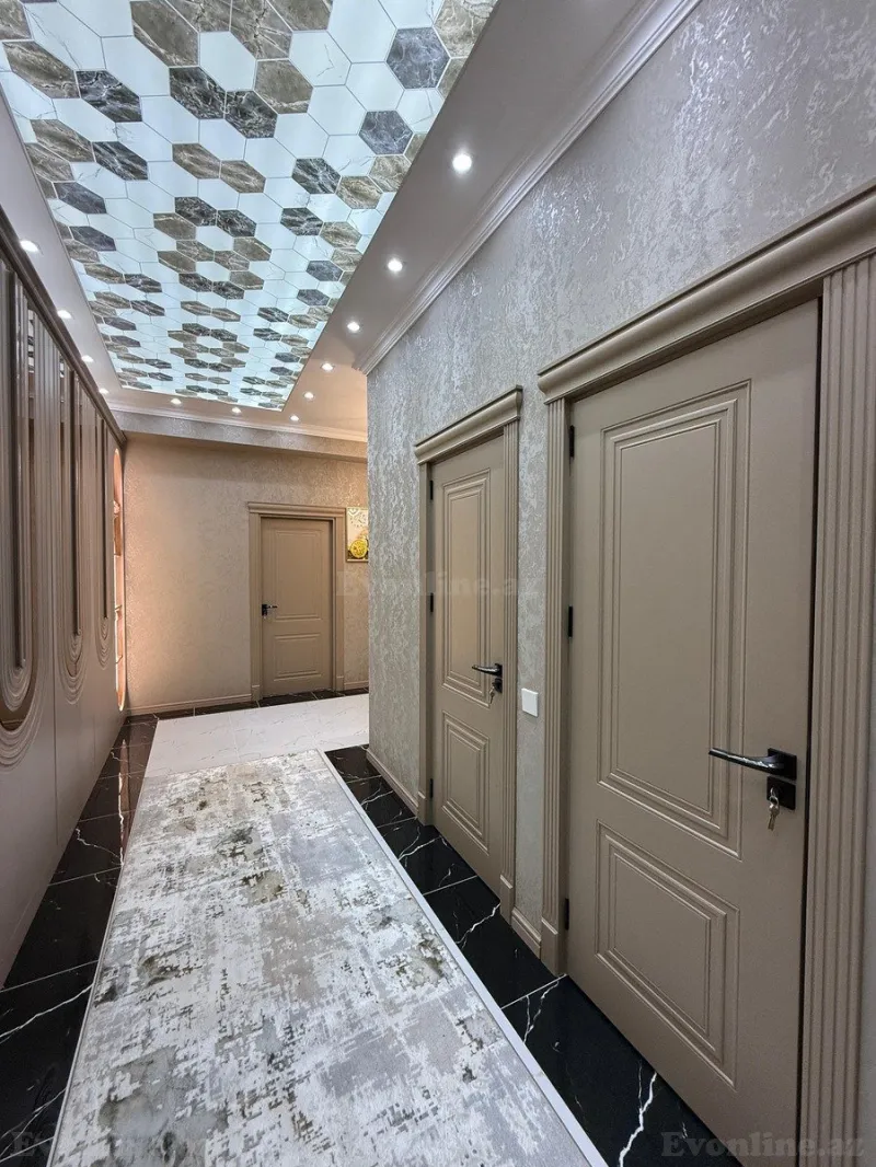 Satılır 3 otaqlı Mənzil Yeni tikili 130 m² Qara Qarayev m. - şəkil 18