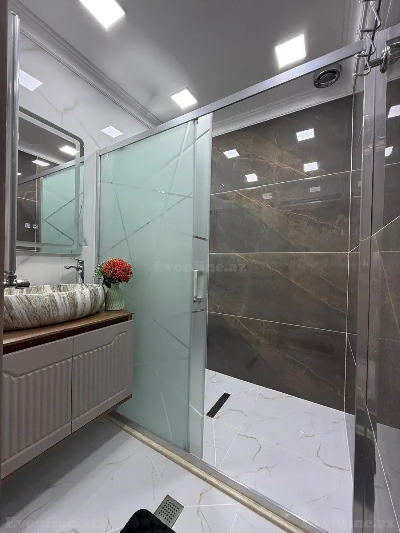 Satılır 3 otaqlı Mənzil Yeni tikili 130 m² Qara Qarayev m. - şəkil 21