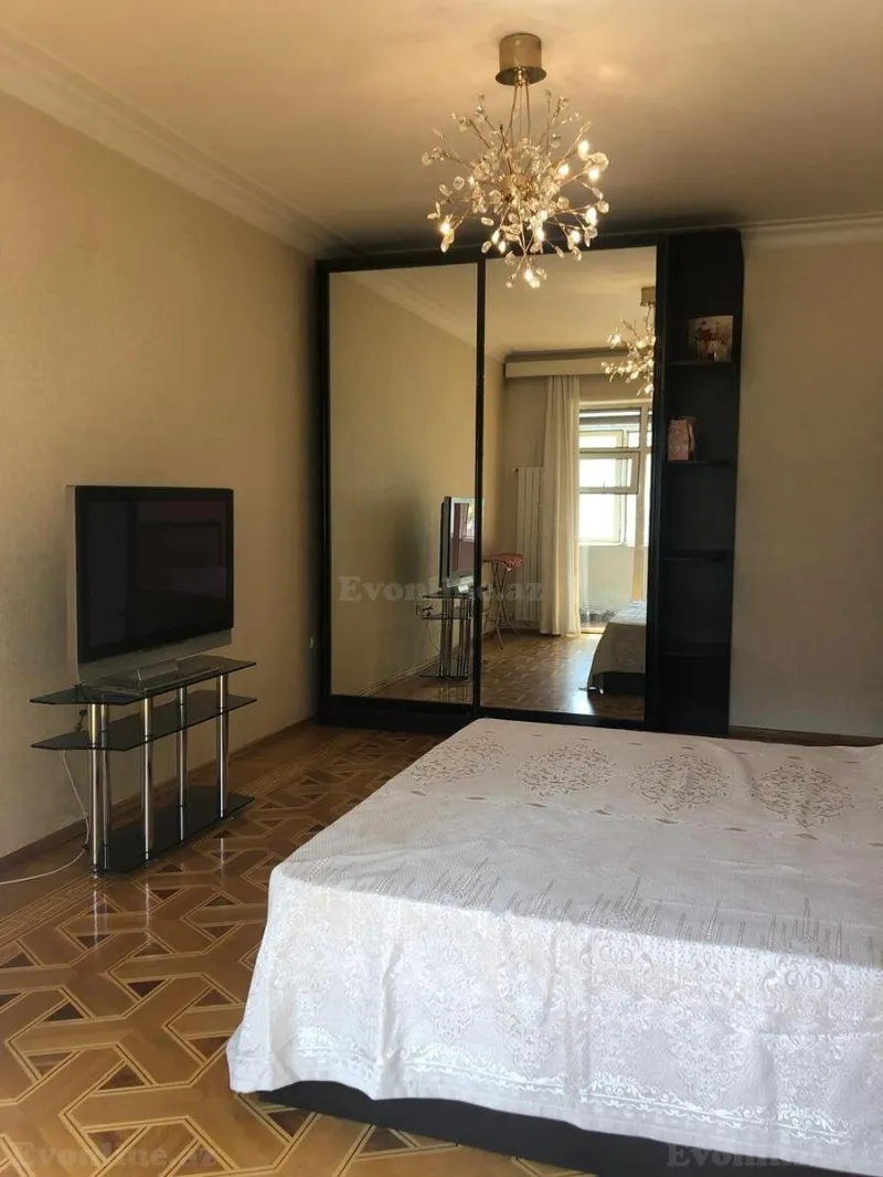 Kirayə verilir 3 otaqlı Mənzil Yeni tikili 105 m² Nizami m. - şəkil 9