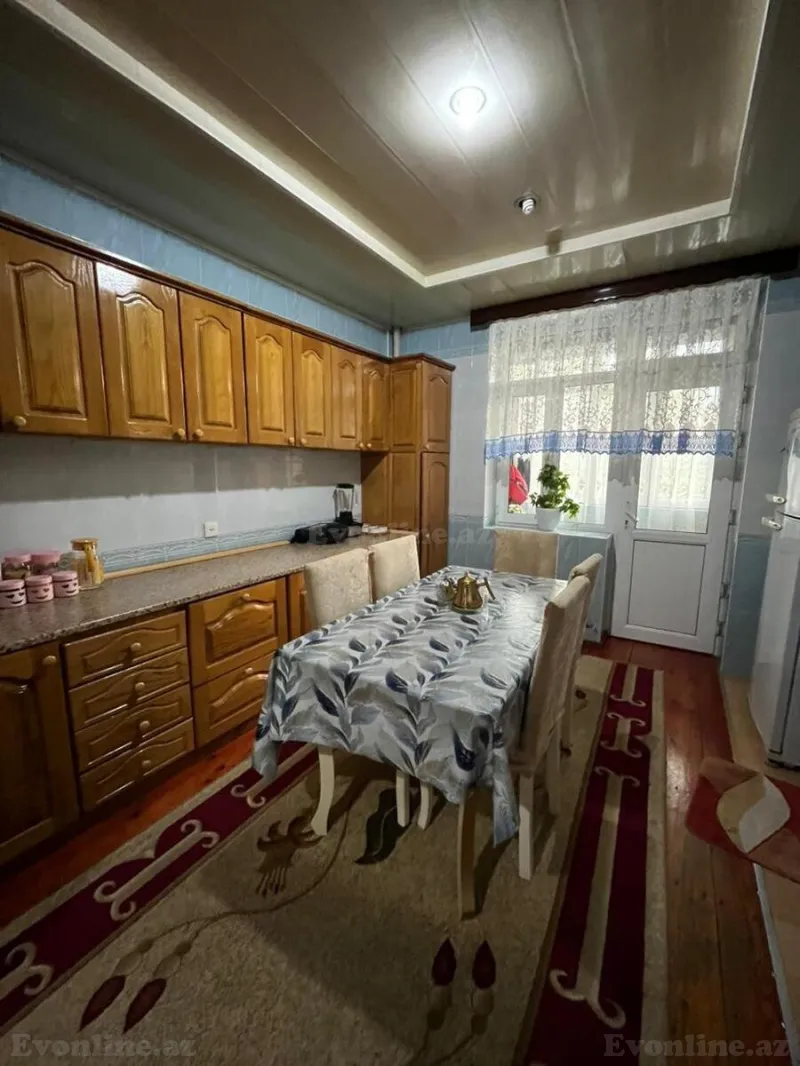 Satılır 4 otaqlı Mənzil Yeni tikili 130 m² 8 Noyabr m. - şəkil 6