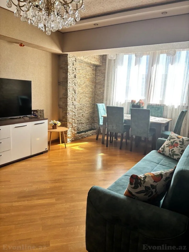 Satılır 3 otaqlı Mənzil Yeni tikili 65 m² 8-ci mikrorayon