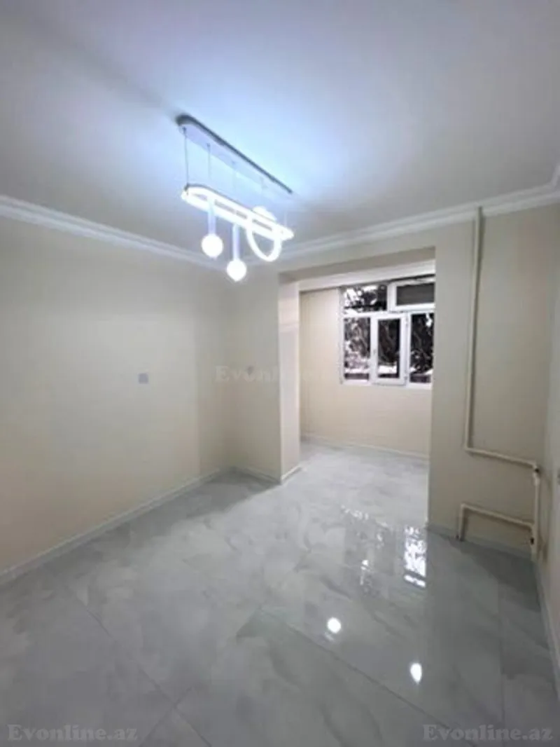 Satılır 4 otaqlı Mənzil Köhnə tikili 110 m² Xalqlar Dostluğu m. - şəkil 3