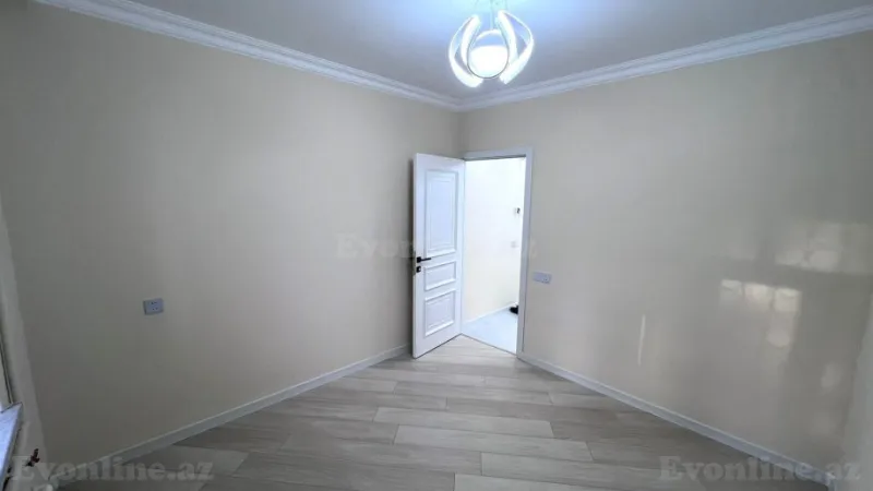 Satılır 4 otaqlı Mənzil Köhnə tikili 110 m² Xalqlar Dostluğu m. - şəkil 5