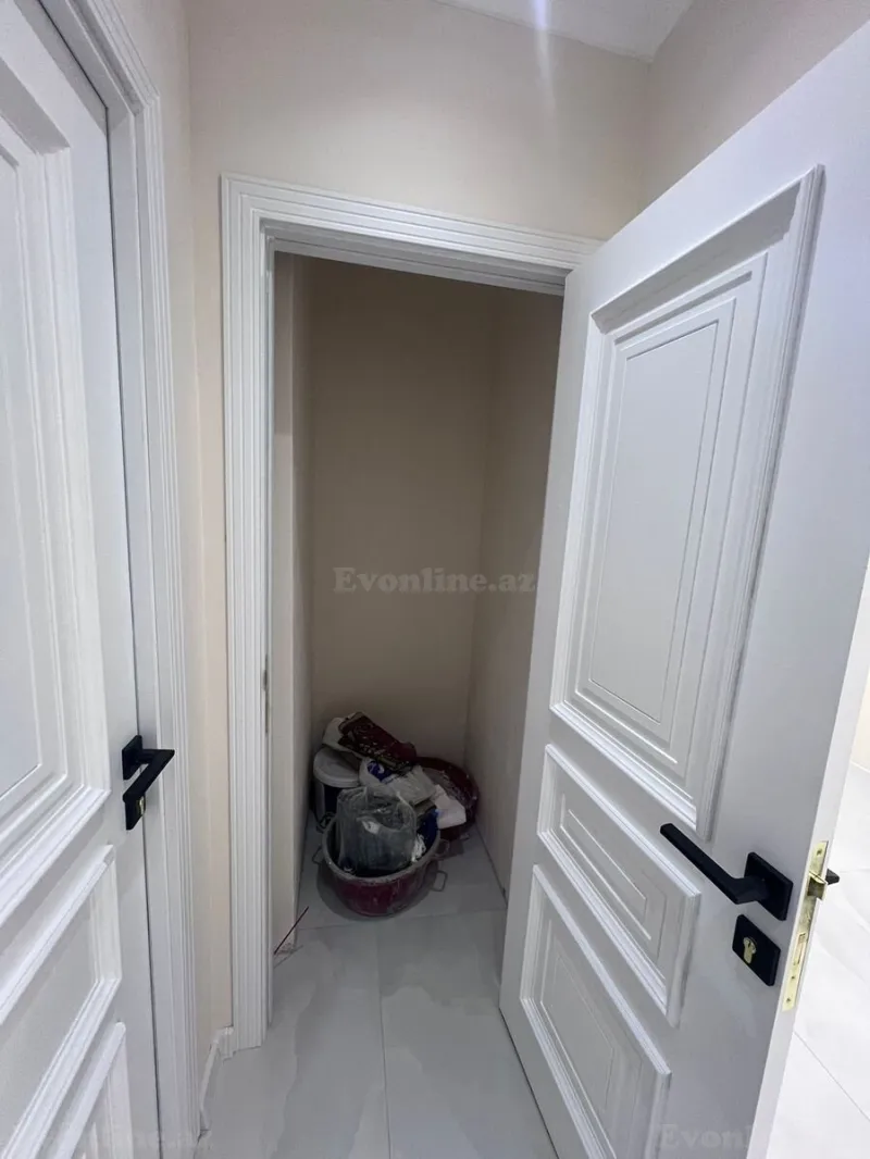 Satılır 4 otaqlı Mənzil Köhnə tikili 110 m² Xalqlar Dostluğu m. - şəkil 15