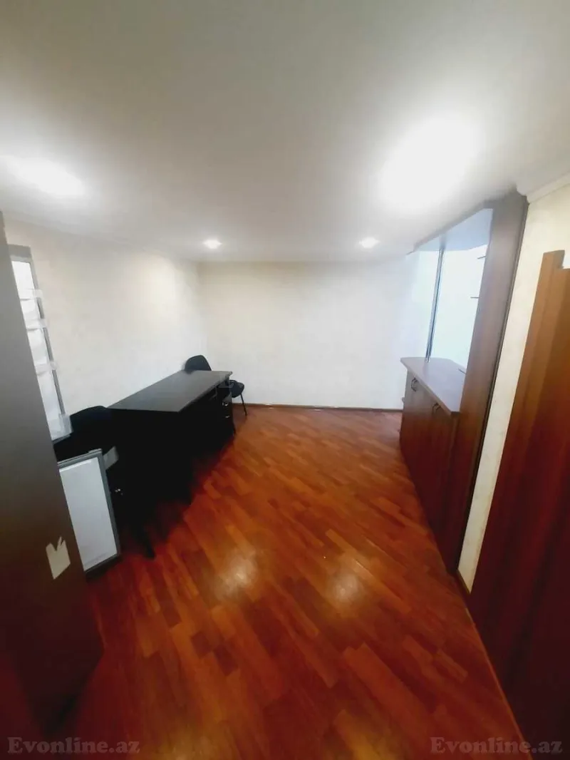 Satılır 2 otaqlı Mənzil Köhnə tikili 54 m² Sahil m. - şəkil 6