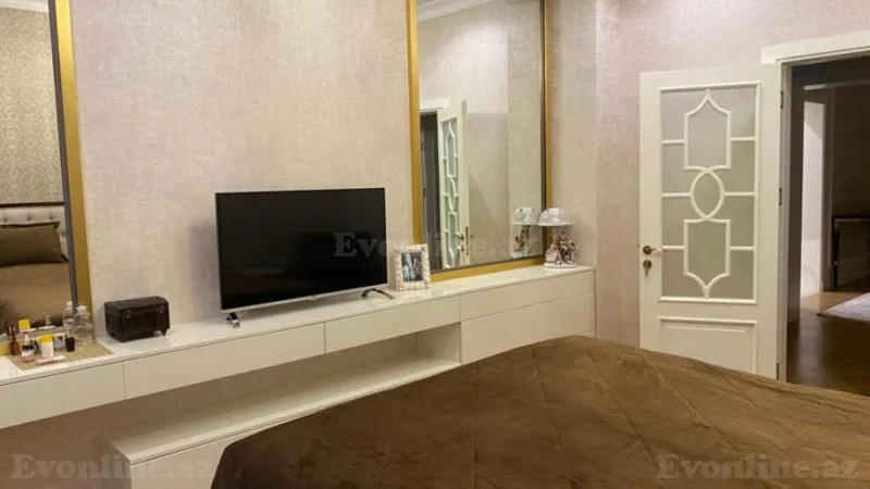 Satılır 4 otaqlı Mənzil Yeni tikili 265 m² 28 May m. - şəkil 16