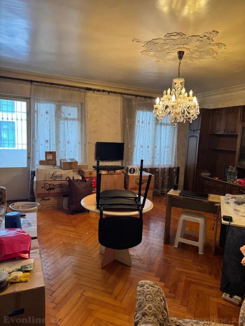 Kirayə verilir 3 otaqlı Mənzil Köhnə tikili 70 m² Nərimanov r. - şəkil 2