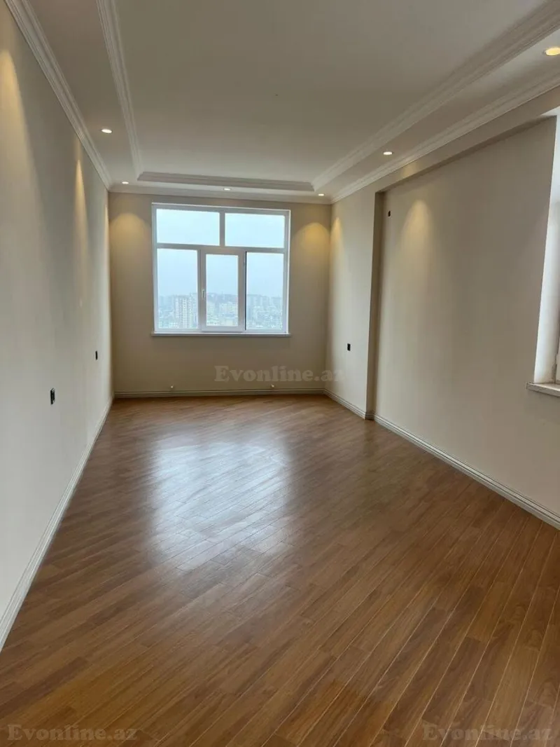 Satılır 4 otaqlı Mənzil Yeni tikili 195 m² 4-cü mikrorayon - şəkil 2