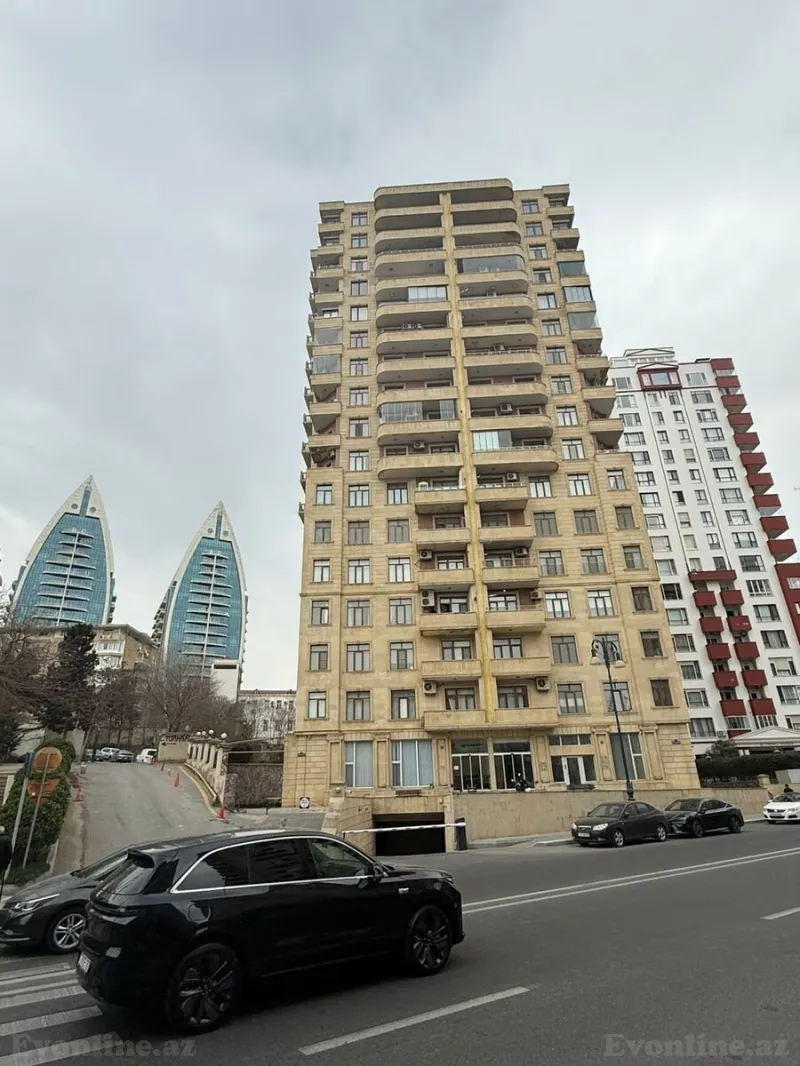Satılır 2 otaqlı Mənzil Yeni tikili 110 m² İçərişəhər m.