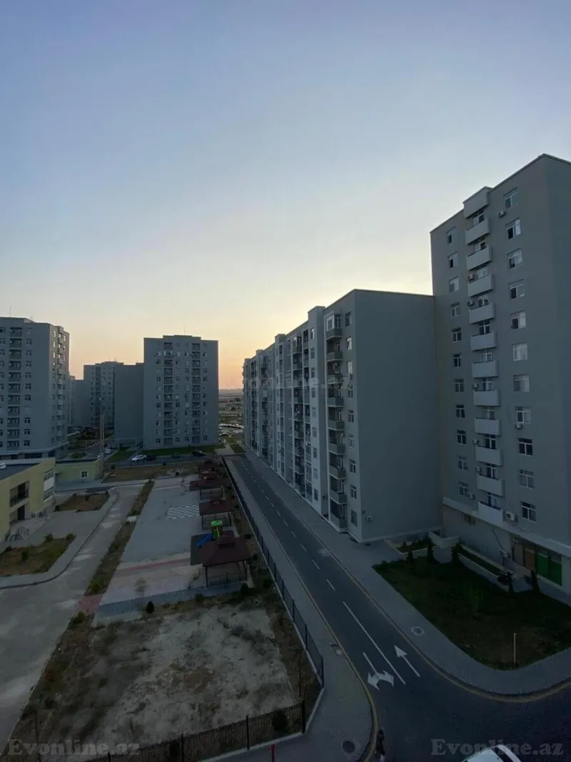3 otaqlı Mənzil 77 m² Hövsan Kirayə verilir