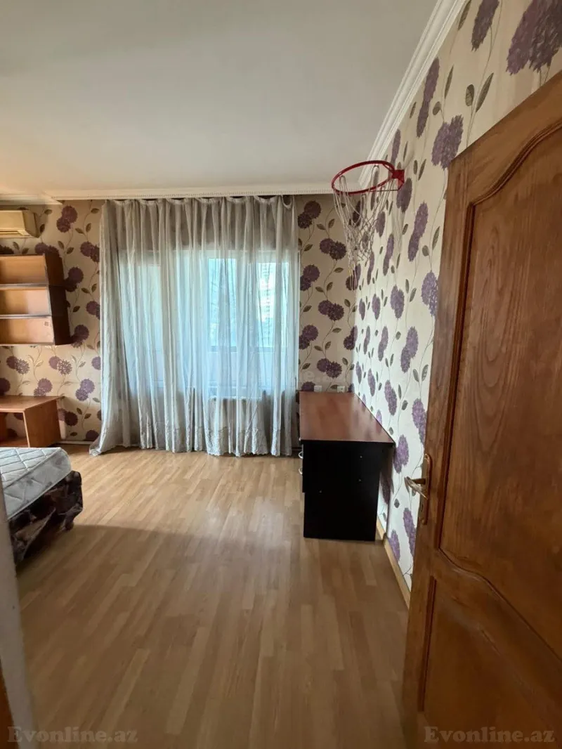 Kirayə verilir 3 otaqlı Mənzil Köhnə tikili 135 m² 20 Yanvar m. - şəkil 7