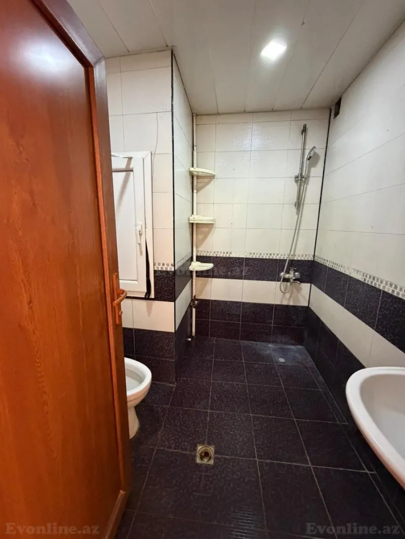 Kirayə verilir 3 otaqlı Mənzil Köhnə tikili 135 m² 20 Yanvar m. - şəkil 9