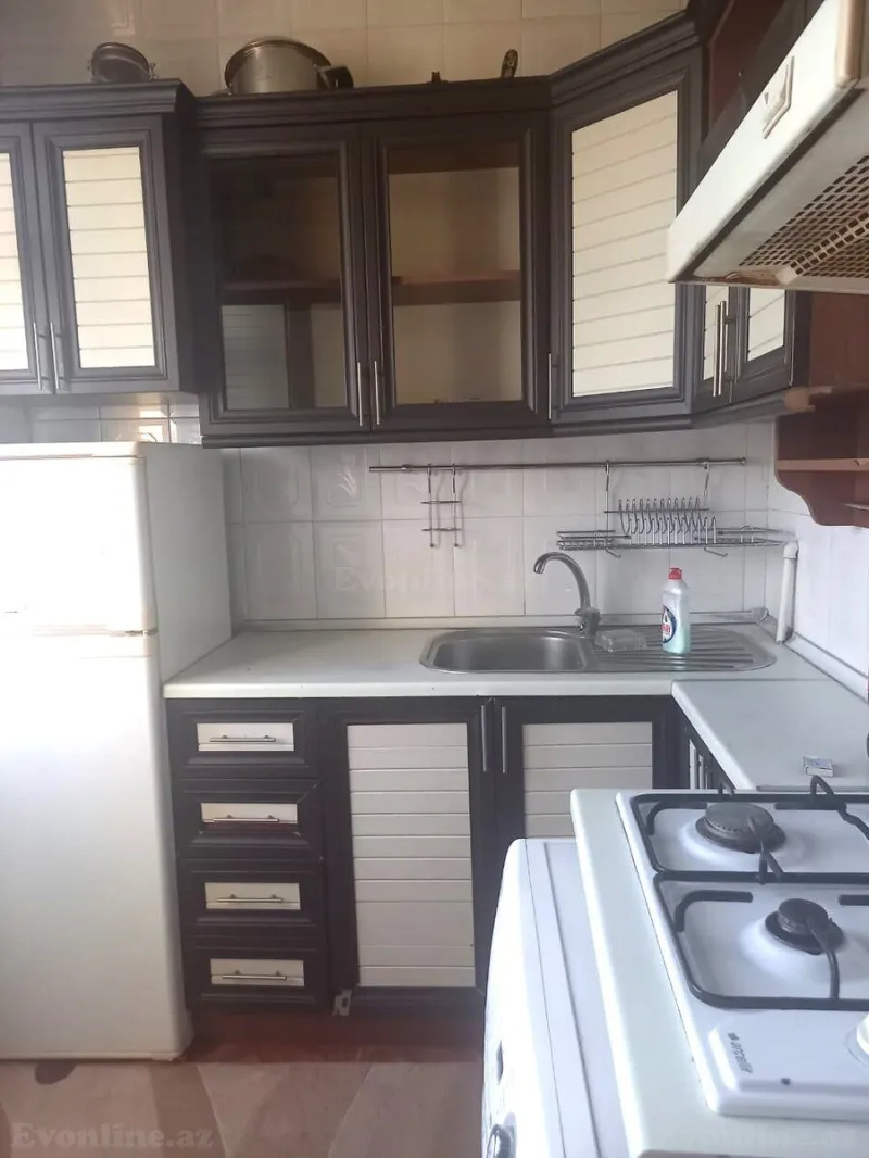 Kirayə verilir 2 otaqlı Mənzil Köhnə tikili 50 m² 1-ci mikrorayon - şəkil 7