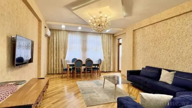 3 otaqlı Mənzil 148 m² 8 Noyabr m. Satılır