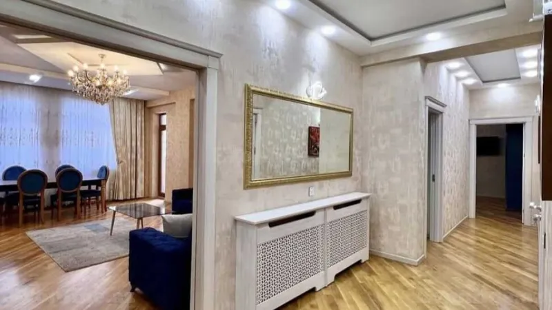 Satılır 3 otaqlı Mənzil Yeni tikili 148 m² 8 Noyabr m. - şəkil 7