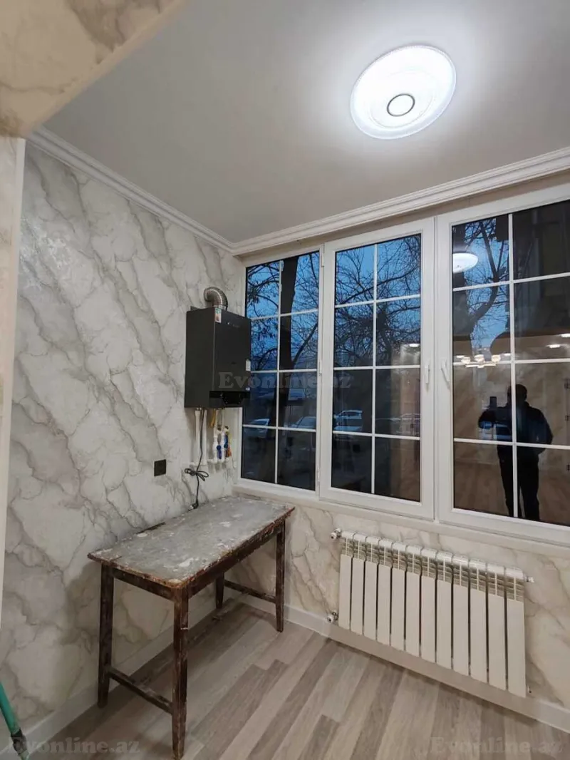 Satılır 2 otaqlı Mənzil Köhnə tikili 55 m² Yasamal r. - şəkil 6