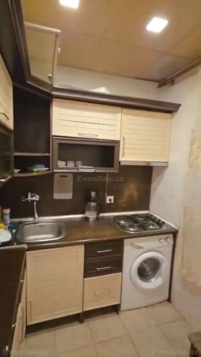Satılır 2 otaqlı Mənzil Köhnə tikili 41.4 m² 4-cü mikrorayon - şəkil 3