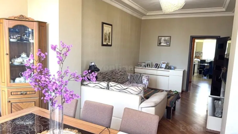 Satılır 3 otaqlı Mənzil Köhnə tikili 100 m² Nəsimi r. - şəkil 3