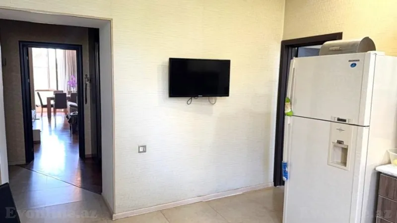 Satılır 3 otaqlı Mənzil Köhnə tikili 100 m² Nəsimi r. - şəkil 14