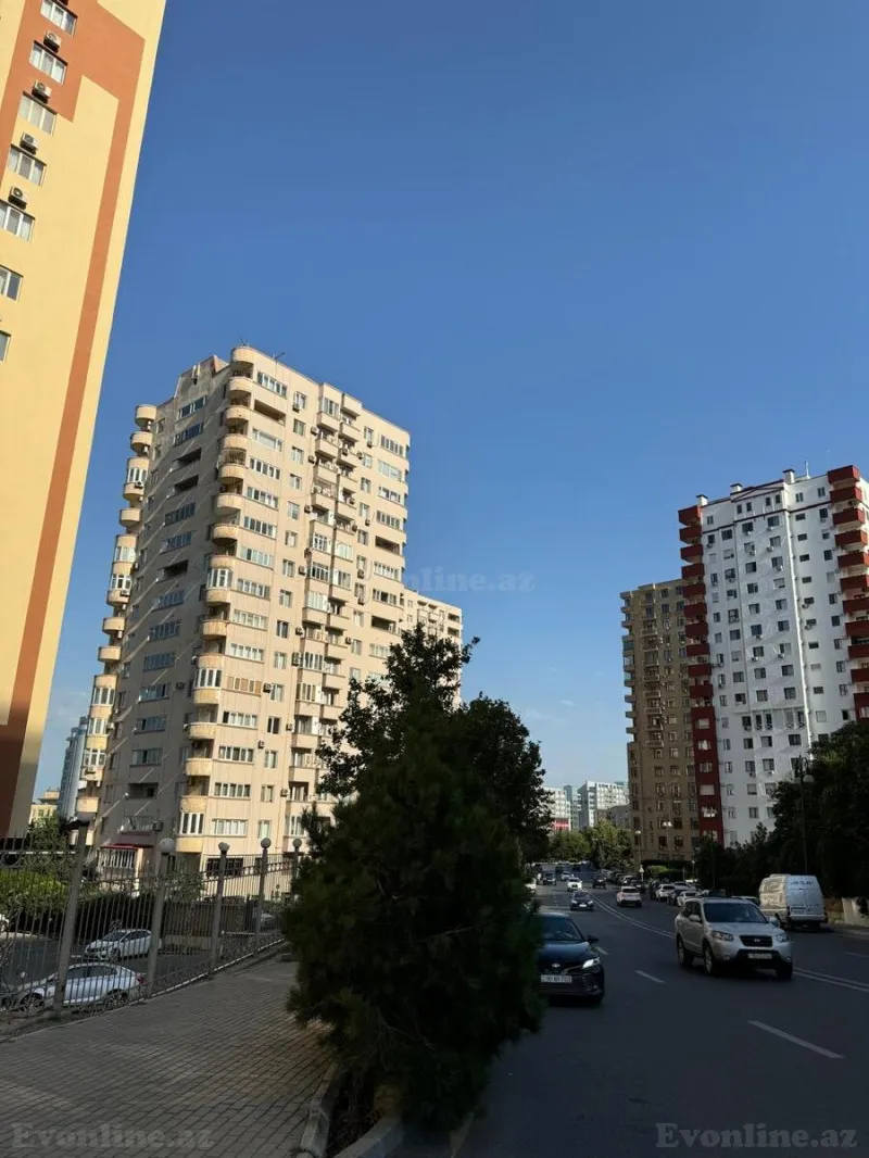 2 otaqlı Mənzil 130 m² 20 Yanvar m. Satılır