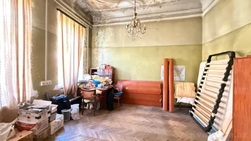 4 otaqlı Mənzil 130 m² İçərişəhər m. Satılır
