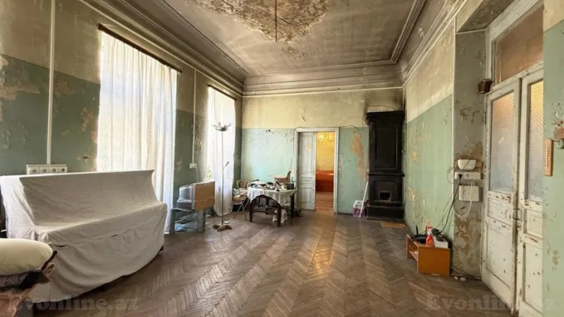 Satılır 4 otaqlı Mənzil Köhnə tikili 130 m² İçərişəhər m. - şəkil 3