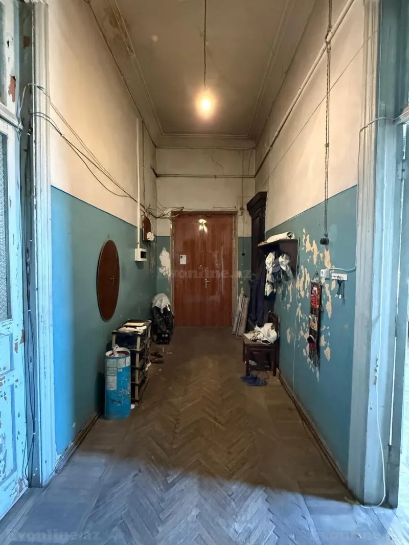 Satılır 4 otaqlı Mənzil Köhnə tikili 130 m² İçərişəhər m. - şəkil 4