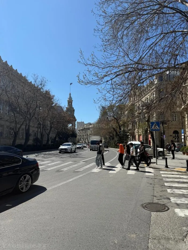 Satılır 4 otaqlı Mənzil Köhnə tikili 130 m² İçərişəhər m. - şəkil 10