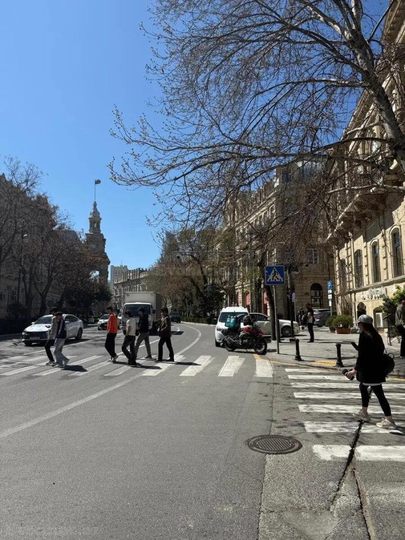 Satılır 4 otaqlı Mənzil Köhnə tikili 130 m² İçərişəhər m. - şəkil 11