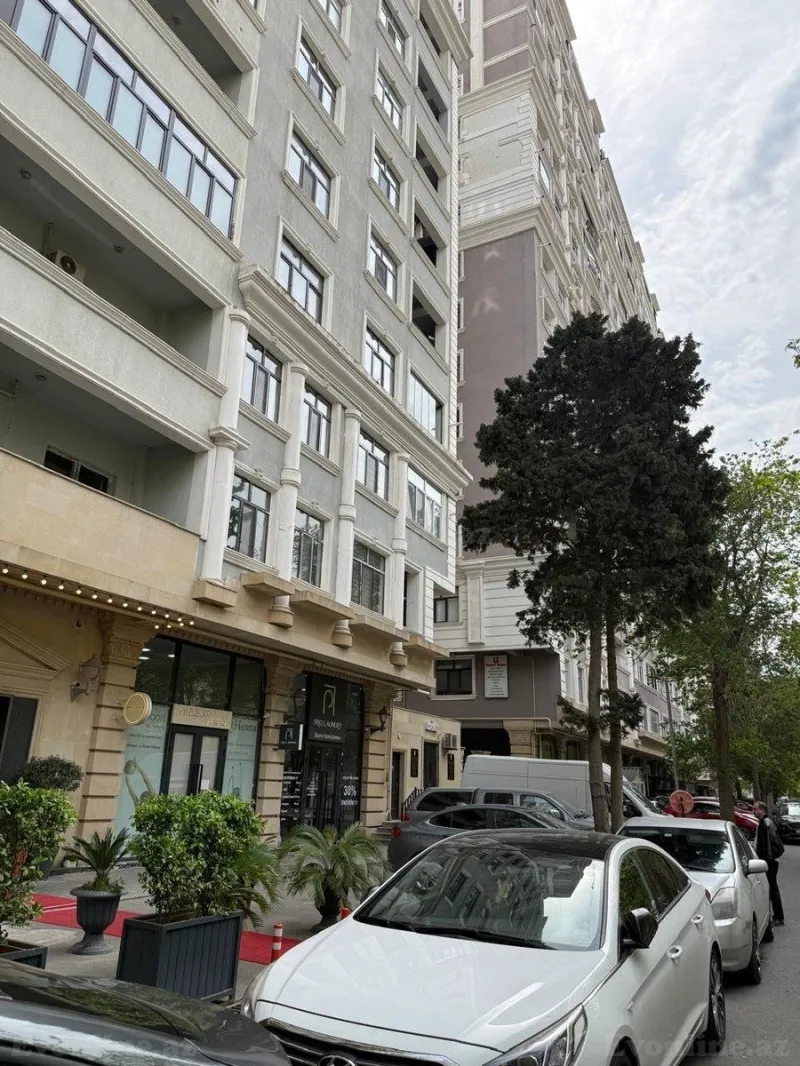 Satılır 3 otaqlı Mənzil Yeni tikili 163 m² Nərimanov r. - şəkil 3