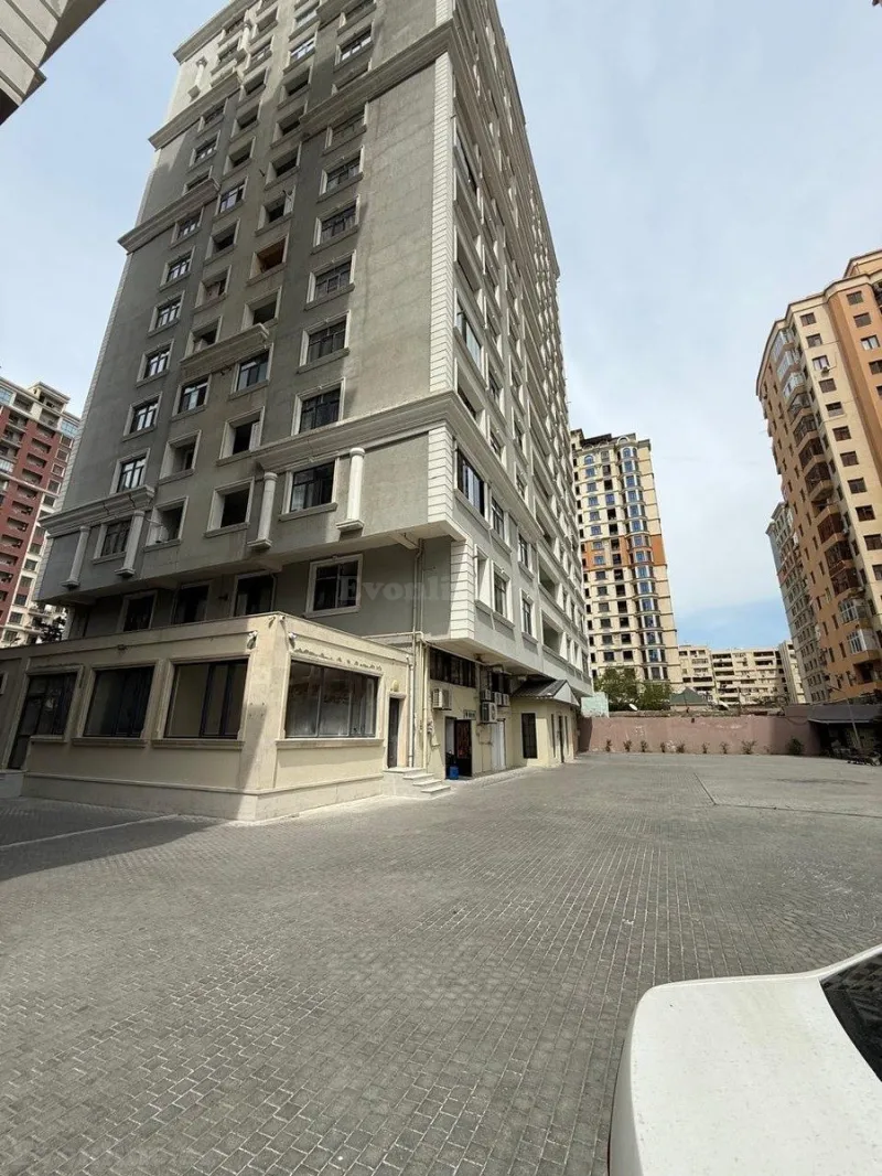 Satılır 3 otaqlı Mənzil Yeni tikili 163 m² Nərimanov r. - şəkil 17