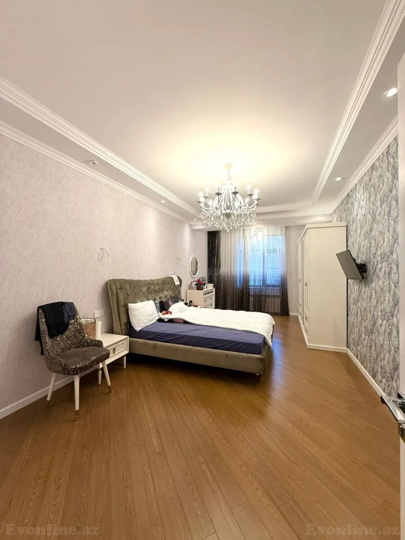 Satılır 3 otaqlı Mənzil Yeni tikili 212 m² Nərimanov r. - şəkil 4