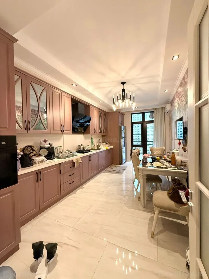 Satılır 3 otaqlı Mənzil Yeni tikili 212 m² Nərimanov r. - şəkil 13