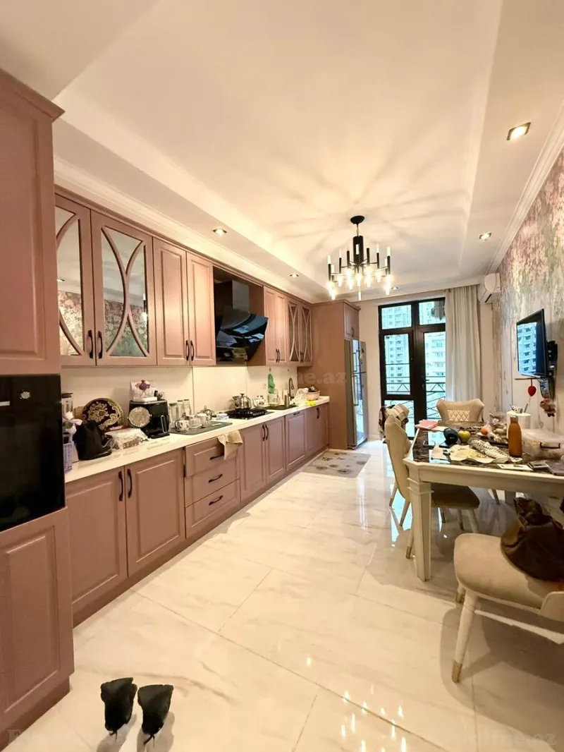 Satılır 3 otaqlı Mənzil Yeni tikili 212 m² Nərimanov r. - şəkil 14