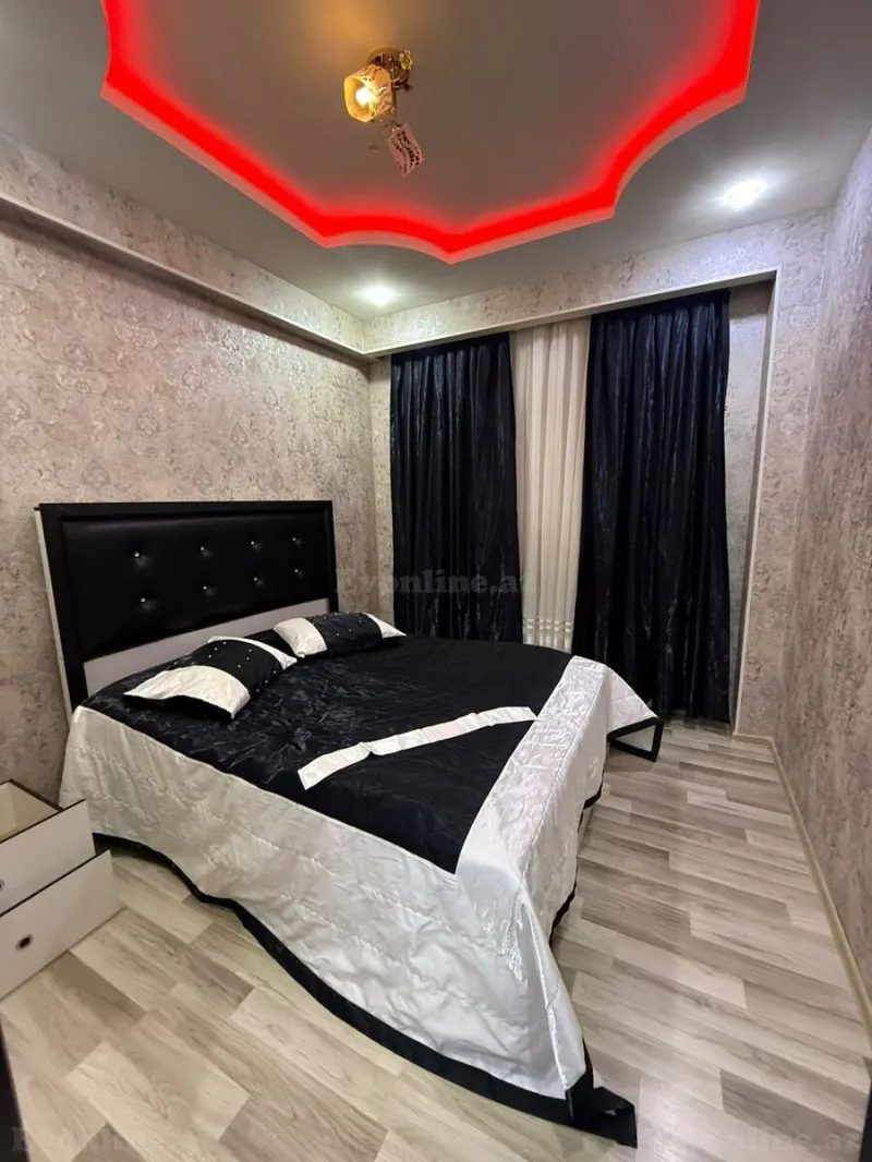 Satılır 3 otaqlı Mənzil Köhnə tikili 65 m² 4-cü mikrorayon - şəkil 2