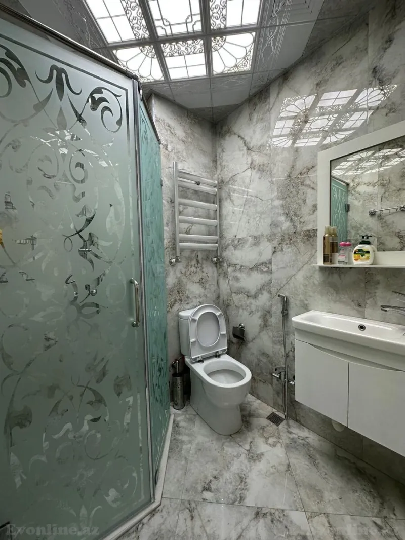 Kirayə verilir 3 otaqlı Mənzil Yeni tikili 150 m² Xətai m. - şəkil 13