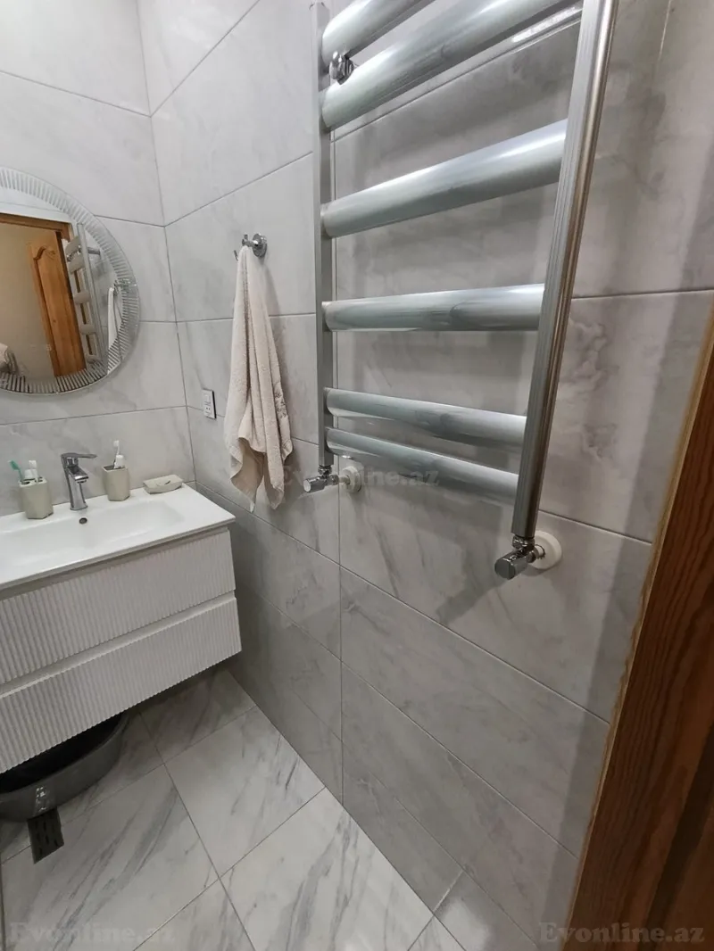 Satılır 2 otaqlı Mənzil Köhnə tikili 65 m² Həzi Aslanov - şəkil 6
