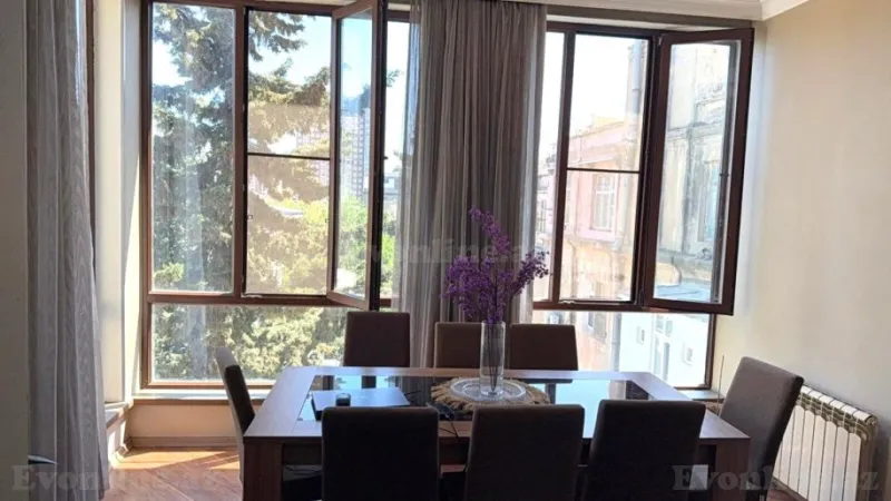 3 otaqlı Mənzil 90 m² Nəsimi r. Satılır