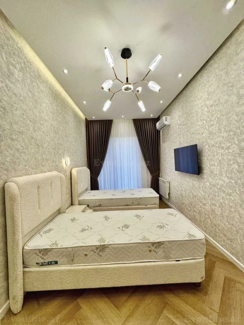 Satılır 3 otaqlı Mənzil Yeni tikili 110 m² Koroğlu m. - şəkil 7