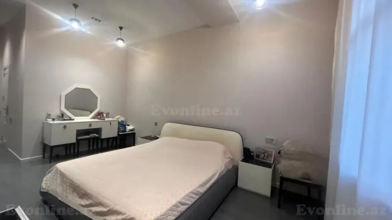 Satılır 4 otaqlı Mənzil Yeni tikili 202 m² 28 May m. - şəkil 3