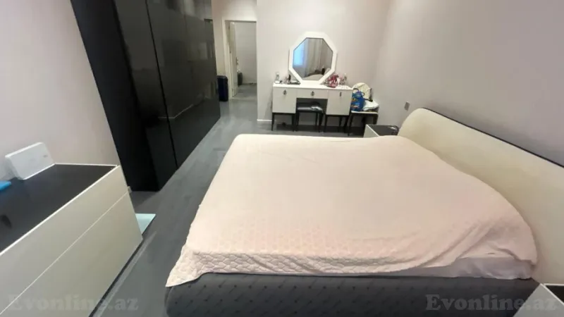 Satılır 4 otaqlı Mənzil Yeni tikili 202 m² 28 May m. - şəkil 4