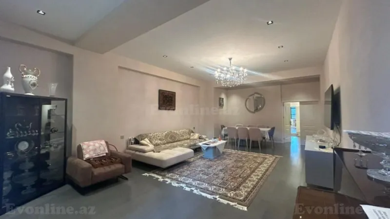Satılır 4 otaqlı Mənzil Yeni tikili 202 m² 28 May m. - şəkil 5