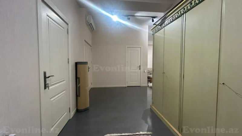 Satılır 4 otaqlı Mənzil Yeni tikili 202 m² 28 May m. - şəkil 22
