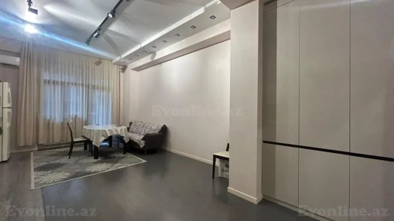 Satılır 4 otaqlı Mənzil Yeni tikili 202 m² 28 May m. - şəkil 25