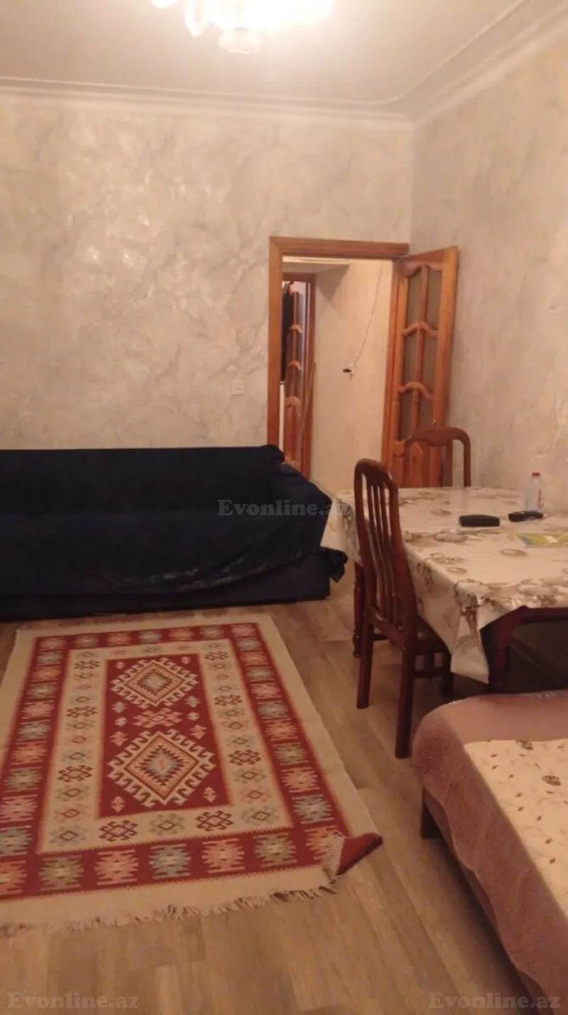 Kirayə verilir 1 otaqlı Mənzil Köhnə tikili 45 m² Yeni Yasamal