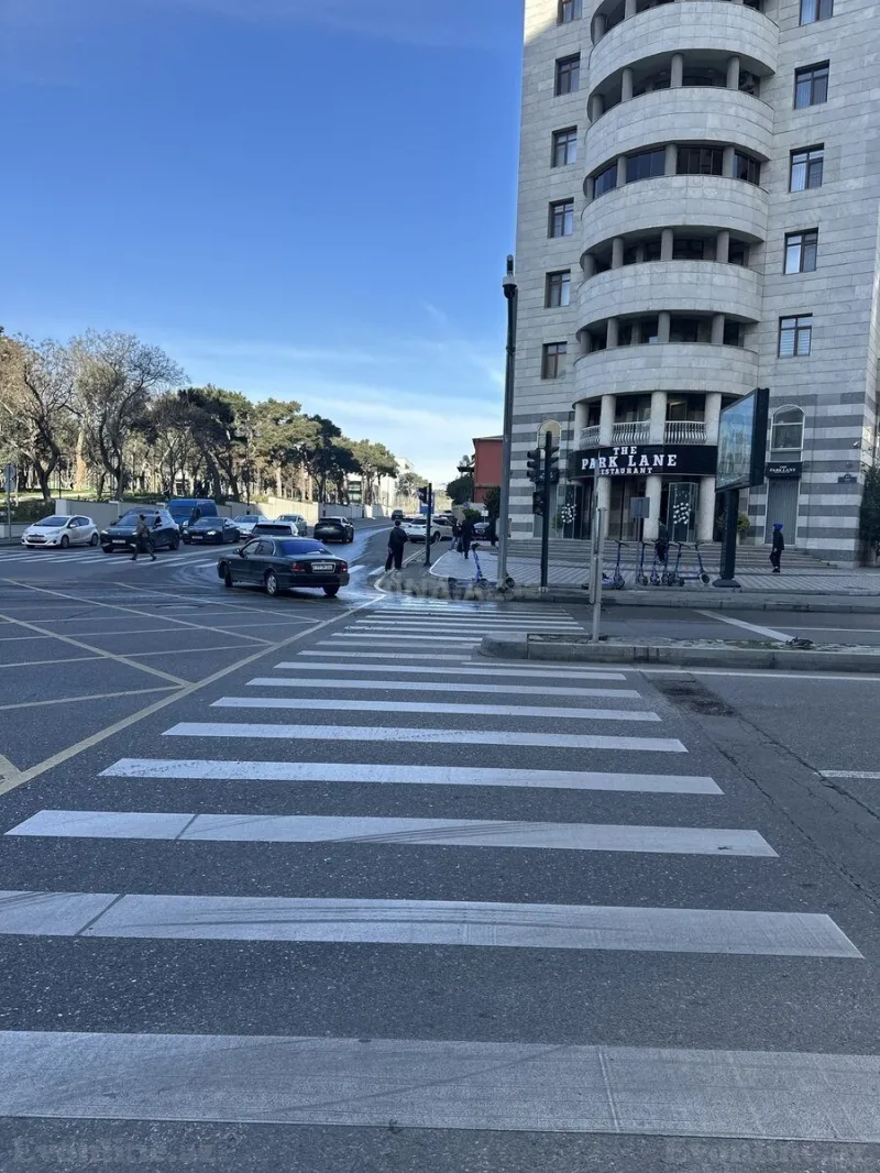 Satılır 2 otaqlı Mənzil Yeni tikili 113 m² Nəriman Nərimanov m. - şəkil 2